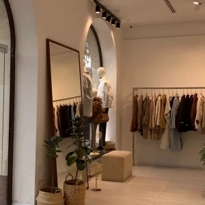 Cần chị làm ở shop quần áo, quận Tân Bình