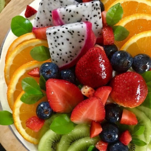 Tìm người lớn tuổi chăm sóc Bà khu vực Quận 3, lương 14 triệu ( bao ăn ở )