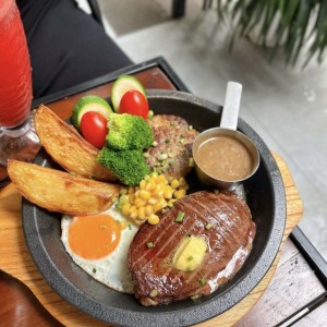 Quán ăn bán Bò bít tết , cơm , bún ở Liên Phường, Quận 9