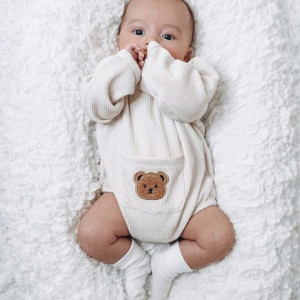 NHÀ EM Ở QUẬN 7 CẦN TÌM CHỊ BẢO MẪU CHO BÉ 6 THÁNG LƯƠNG 11TR