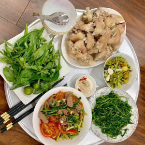 EM CẦN 1 CHỊ CHUYÊN GIÚP VIỆC NHÀ LÀM Ở LẠI TẠI QUẬN 10 LƯƠNG 10TR