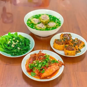 Cần chị giúp việc nhà , dưới 45 tuổi trở lại