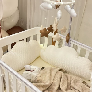 Cần cô chăm bé 3 tháng, làm ở lại tại nhà ở quận 7 gần Crescent Mall.