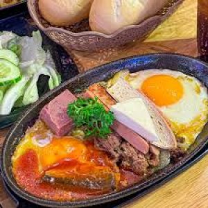 Quán bò né ở Hoàng Hoa Thám , Tân Bình