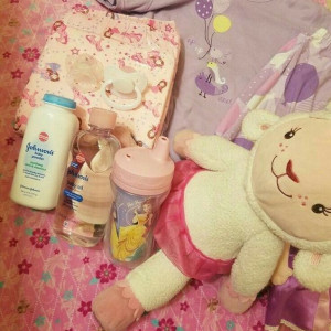 Bé 5 tháng tuổi cần chị bảo mẫu, nhà ở quận 8, Lương: 11 triệu, Độ tuổi từ 54 tuổi đổ lại.