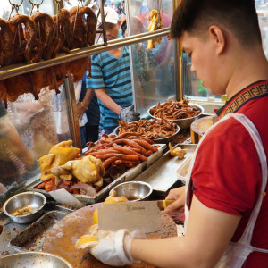 Công việc cho Nam từ 18 - 30 tuổi phụ quán Vịt quay tại Quận 11 Lương 8tr