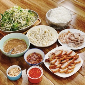 Cần cô giúp việc ở lại lương 9tr5 + thưởng