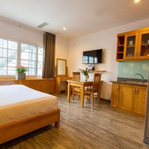 Nhà chung cư 2 người lớn, cần tìm cô gvn.