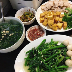 VỢ CHỒNG EM LÀM VĂN PHÒNG ĐANG SỐNG TẠI CHUNG CƯ VINHOMES NGUYỄN HỮU CẢNH- BÌNH THẠNH CẦN CHỊ VỀ GIÚP VIỆC LƯƠNG 12TR