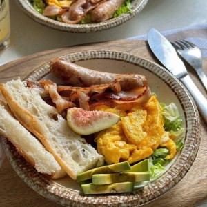 Cần cô giúp việc ở Nhà Bè - lương 11tr bao ăn ở