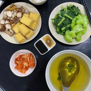 GIA ĐÌNH Ở NGUYỄN TRI PHƯƠNG CẦN CHỊ VỀ GIÚP VIỆC NHÀ LƯƠNG 10TR BAO ĂN Ở