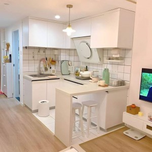 Cần cô gvn - phụ chăm bé 3 tháng ở Vinhomes tân cảng Bình Thạnh