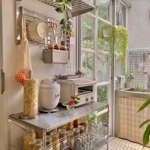 Cần cô chăm bà tại đường Lê Hồng Phong, Quận 5