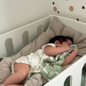 Chăm bé 6 tháng , ở thủ đức