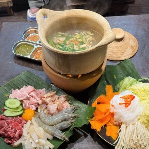 Nhà phố 3 lầu tại Đường Lũy Bán Bích – Quận Tân Phú cần cô giúp việc ở lại lâu dài