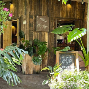 CẦN TÌM PHỤC VỤ QUÁN CÀ PHÊ