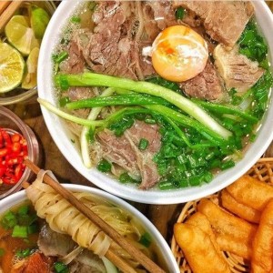 Cần Nữ Phụ Quán Phở Ở Bao Ăn Ở Lại Bình Tân