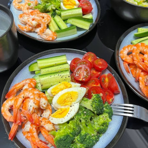 Cần cô giúp việc nhà ( bao ăn ở lại ) Lương 10 triệu , quận 8.