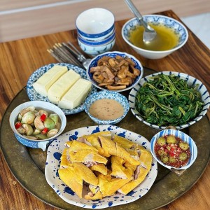 Nhà 1 trệt 3 lầu ở quận 1 cần cô làm việc nhà, có thêm người làm chung