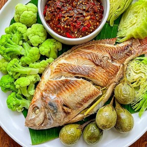 Biên Hòa, Đồng Nai cần cô ở lại chăm bà 89 tuổi