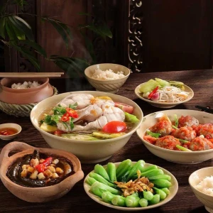 Cần chị phụ quán cơm niêu ở lại tại Quận Tân Bình