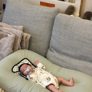 Cần Cô Chuyên Chăm Bé 2 Tháng Ở Hóc Môn Ở Lại