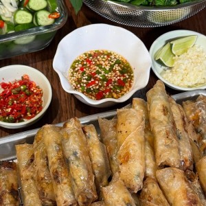 Cần 1 Nam làm phụ bếp nướng ở Bình Tân ( bao ăn ở )