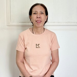 Cô   Nguyễn Thị Nghĩa Sinh năm: 1970      Quê quán:  Quảng  Ngãi.