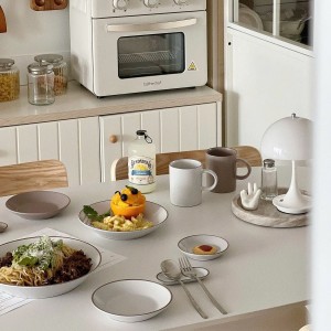 Nhà ở ngay quận 1 - cần cô giúp việc lương 8tr bao ăn ở