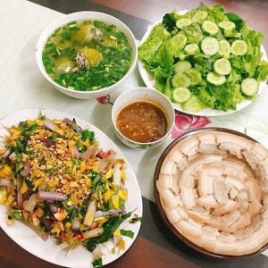 📣 TUYỂN PHỤ QUÁN CƠM GIA ĐÌNH – LƯƠNG KHỞI ĐIỂM 8TR 🍲 ở Hóc Môn