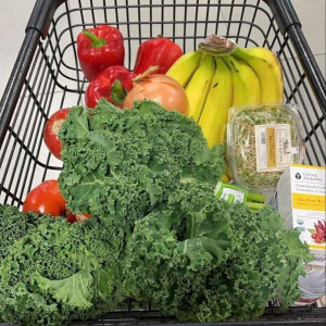 EM ĐANG CÓ GIA ĐÌNH CÓ 2 MẸ CON Ở BÌNH THẠNH CẦN CHỊ VỀ GIÚP VIỆC NHÀ- NẤU ĂN LƯƠNG 12TR