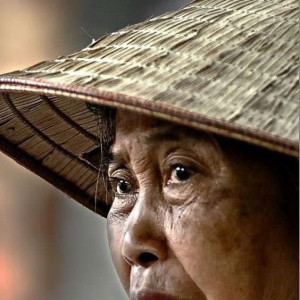 TẠI HÓC MÔN EM CẦN CHỊ VỀ CHĂM SÓC BÀ LƯƠNG 9TR BAO ĂN Ở