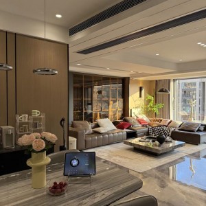 Đường Phạm Văn Hai, Quận Tân Bình: Tuyển giúp việc ở lại chung cư Sky Center