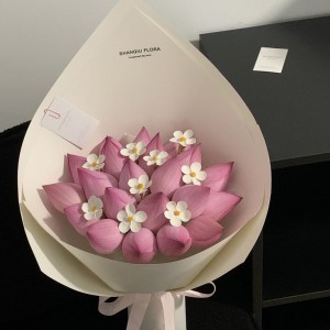 Shop Hoa Tươi Đường Hai Bà Trưng, Quận 1 Cần Tuyển Nữ Phụ Việc Ở Lại