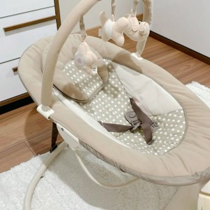 Tuyển chị chăm bé bé 4 tháng ,quận 5 lương 14 triệu ( bao ăn ở )