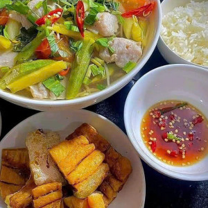 ĐƯỜNG HOÀNG DIỆU- QUẬN 4 CẦN TÌM GẤP CHỊ GIÚP VIÊC NHÀ  LƯƠNG 10TR BAO ĂN Ở