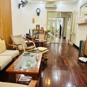 HIỆN TẠI EM ĐANG CẦN CHỊ ĐẾN GIÚP VIỆC LƯƠNG 12TR TẠI ĐƯỜNG HUỲNH MẪN ĐẠT- BÌNH THẠNH