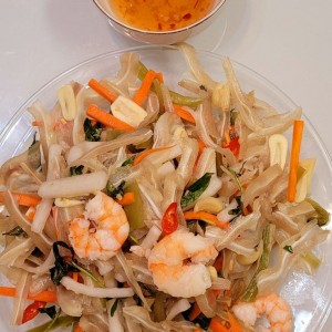 Chăm bà đi lại yếu ở Võ Trường Toản-Quận 5