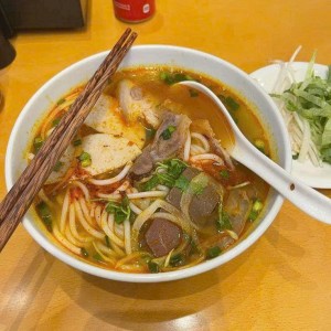 Cần chị giúp việc ở lại nhà phố 1 trệt 1 lầu nhỏ đường Nguyễn Trãi, Quận 1