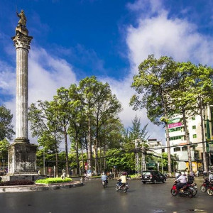 Cần cô chăm bé 3 tháng ở Ngã 6 Nguyễn Tri Phương, quận 5 ( bao ăn ở )