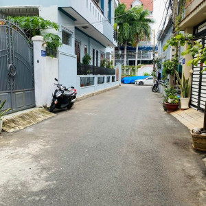 Trả Lương 10 triệu ( Làm bao ăn ở ) cho chị giúp việc, nhà ở quận Phú nhuận.