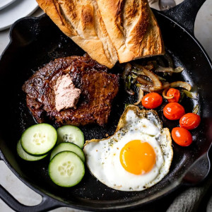 Quán bò né , mỳ cay ở Tân Bình cần 3 bạn phụ quán lương tháng đầu 8tr tháng sau 10tr5