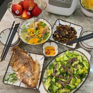 Nhà ở Thuận An, Bình Dương cần cô chăm bà cụ bị đau lưng nặng