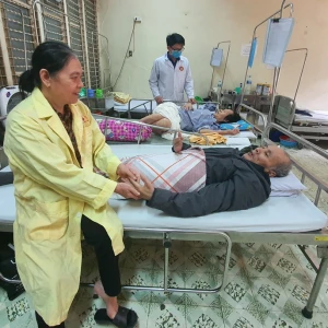 Cần cô chăm ông thời vụ 7 ngày ở Bệnh Viên 175 , Gò Vấp