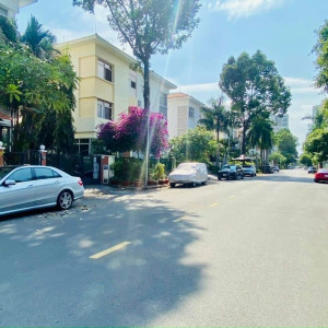 Cần chị độ tuổi 54 đổ lại, làm giúp việc nhà  Nhà ở Đặng Đức Thuật quận 7.