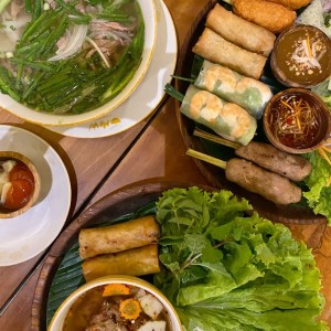 Tuyển cô giúp việc nhà toàn thời gian, Lương 12 triệu bao ăn ở  quận 10.