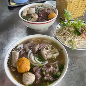 Quán Bún Bò ở Đường Xuân Thủy Thảo Điền Q2, cần chị phụ quán