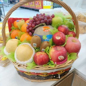 TIỆM GIỎ TRÁI CÂY CẦN NGƯỜI PHỤ – TẠI QUẬN 7