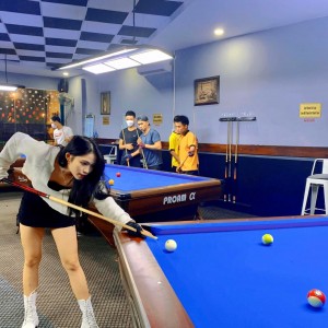 Cần 1 bạn nữ 16-25 tuổi làm quán bida ở Đồng Nai ( bao ăn ở )