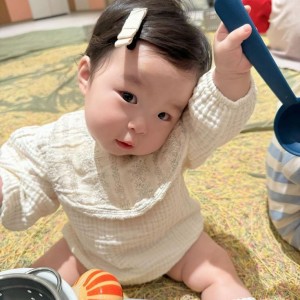 Tìm cô chăm bé, 9 tháng , ở Quận 10 – Lương 13 triệu ( bao ăn ở )